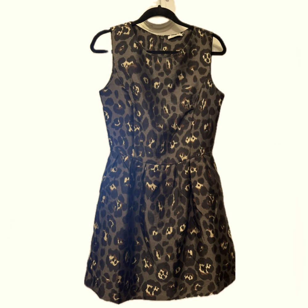 Elegant Leopard Print Sleeveless Dress